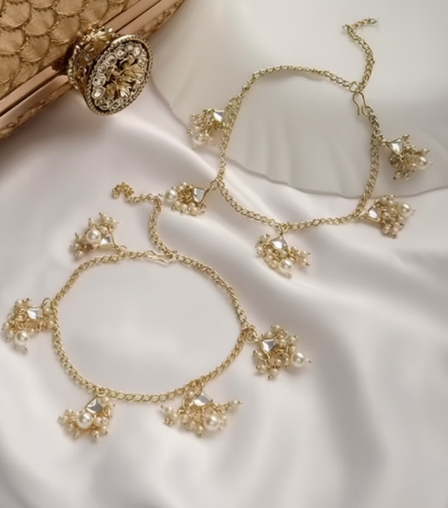 Dazzle Pearl Anklet