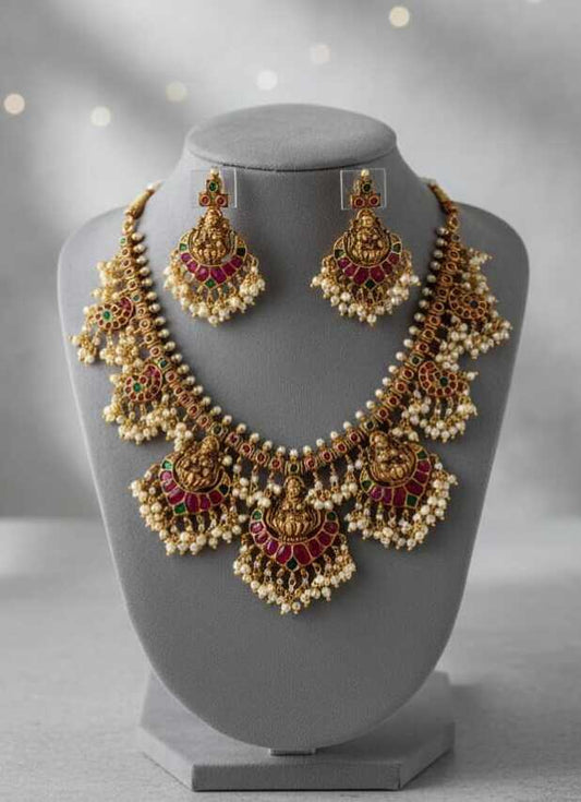 Pearl Majesty Necklace Set